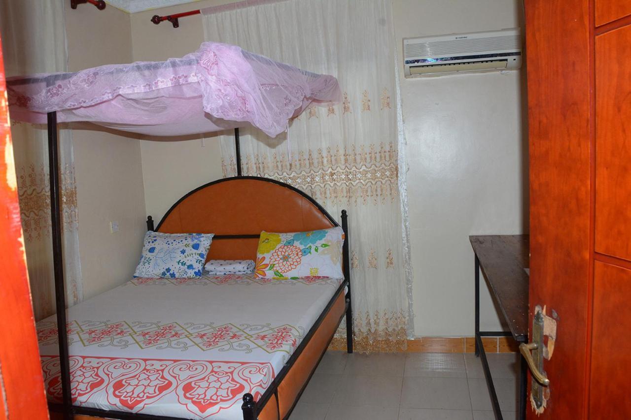 Jj & Je Family House Vandrehjem Dar es Salaam Eksteriør billede