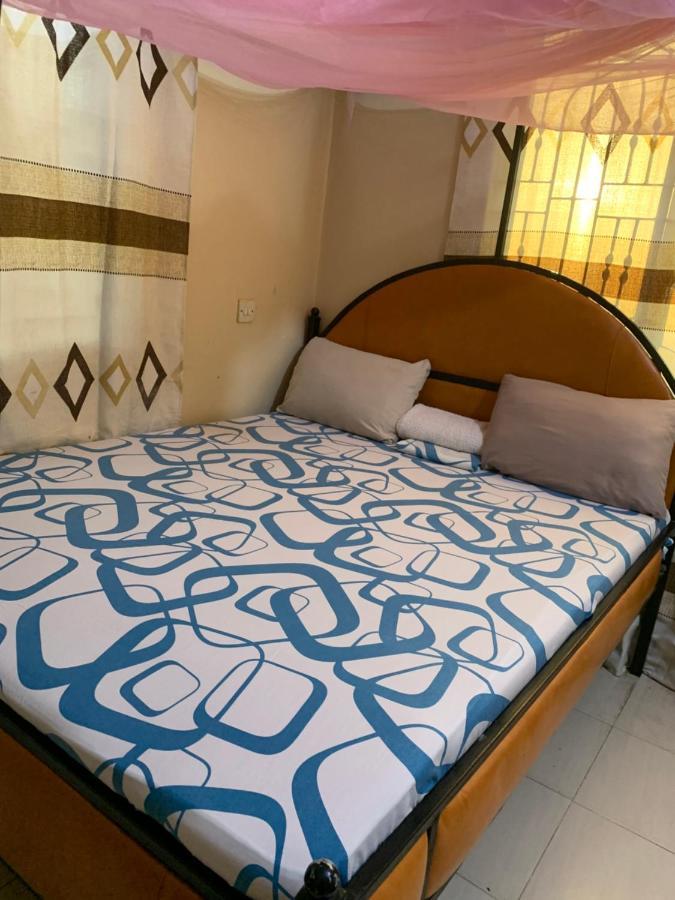 Jj & Je Family House Vandrehjem Dar es Salaam Eksteriør billede