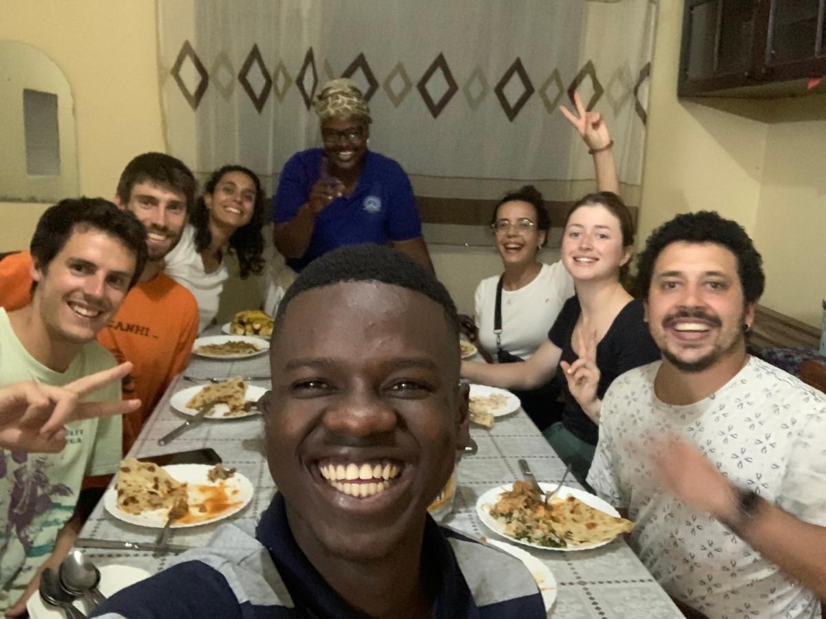 Jj & Je Family House Vandrehjem Dar es Salaam Eksteriør billede