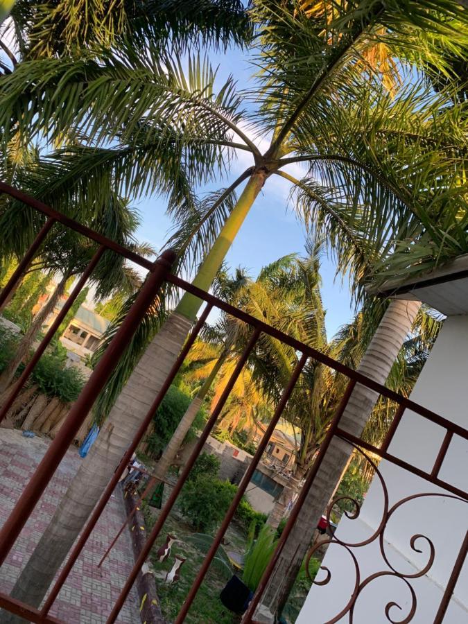 Jj & Je Family House Vandrehjem Dar es Salaam Eksteriør billede