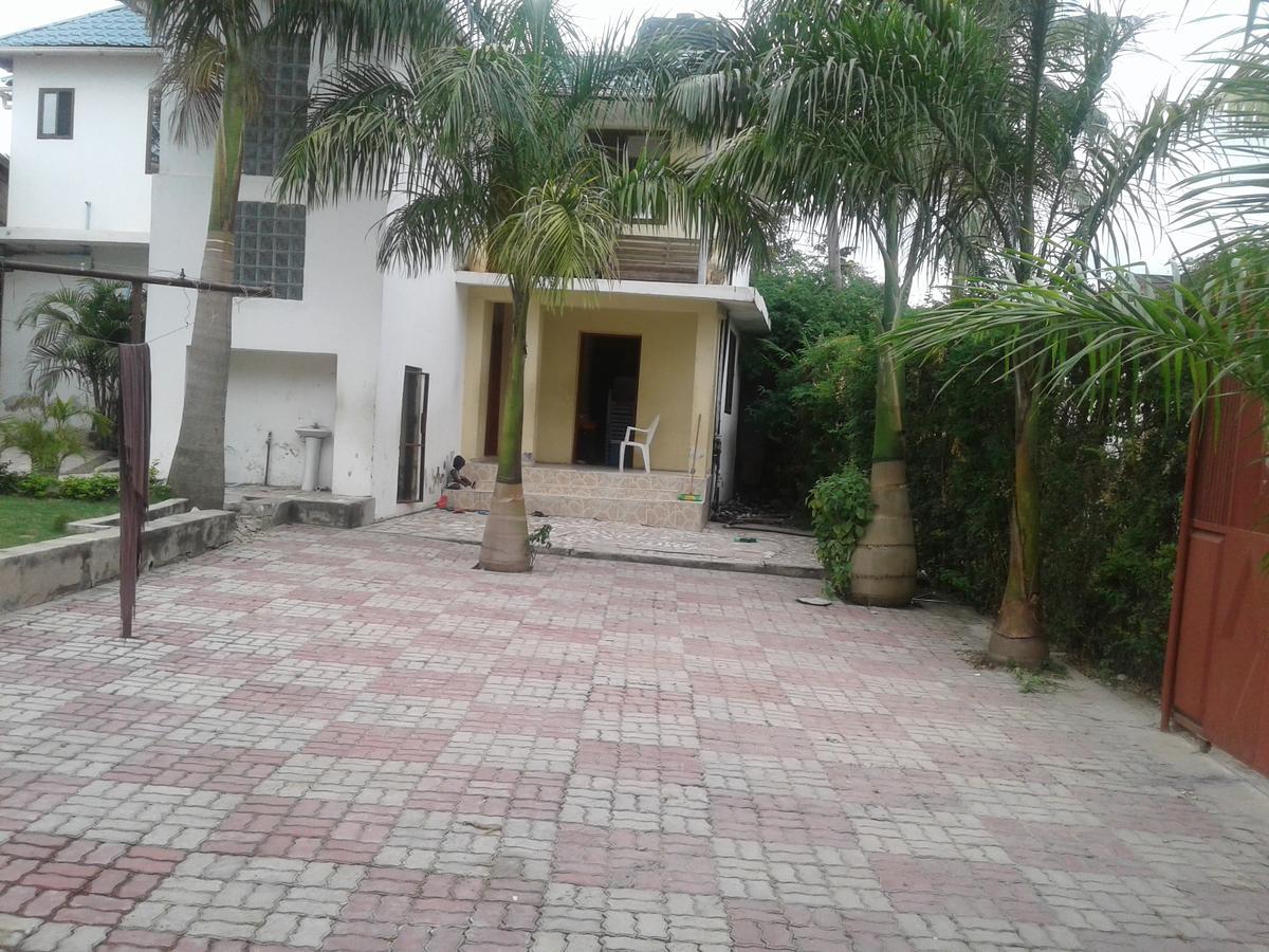 Jj & Je Family House Vandrehjem Dar es Salaam Eksteriør billede