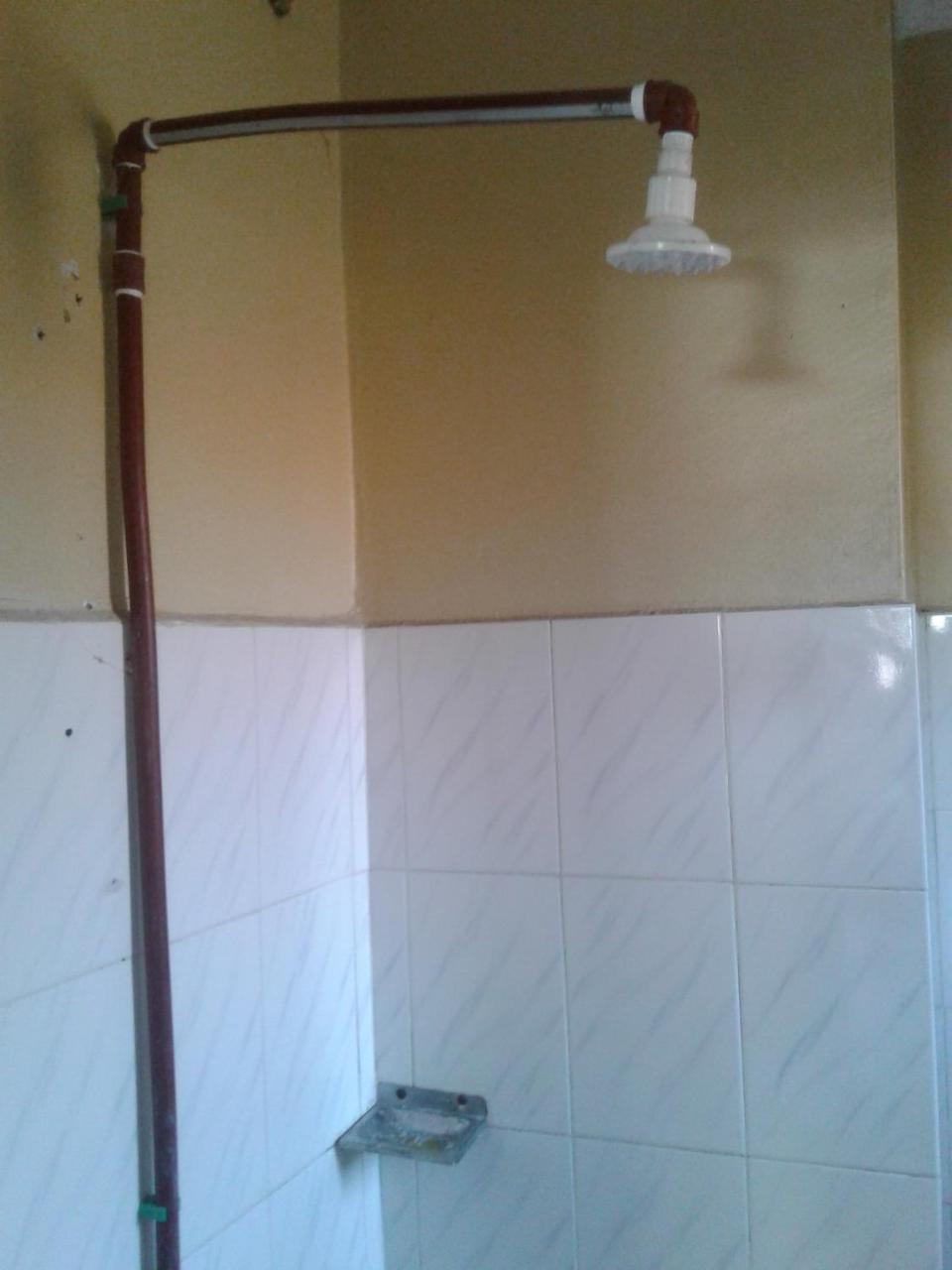 Jj & Je Family House Vandrehjem Dar es Salaam Eksteriør billede