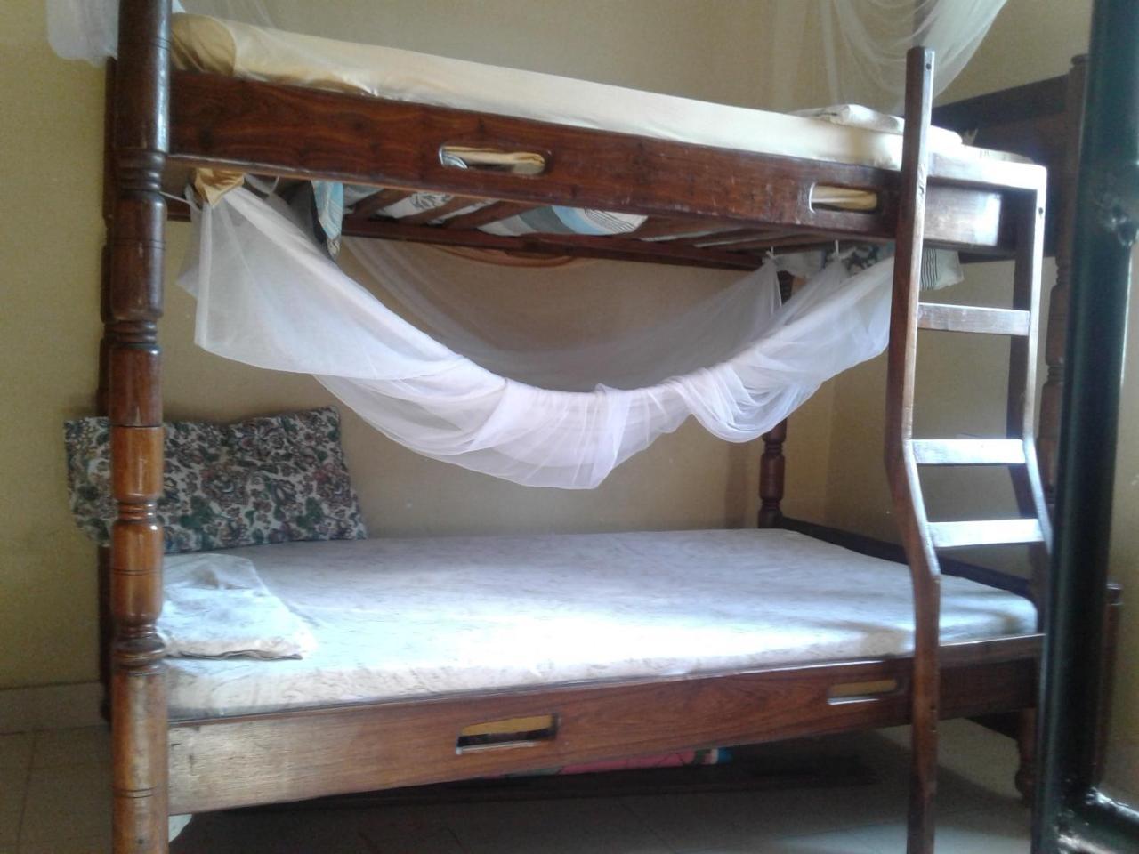 Jj & Je Family House Vandrehjem Dar es Salaam Eksteriør billede