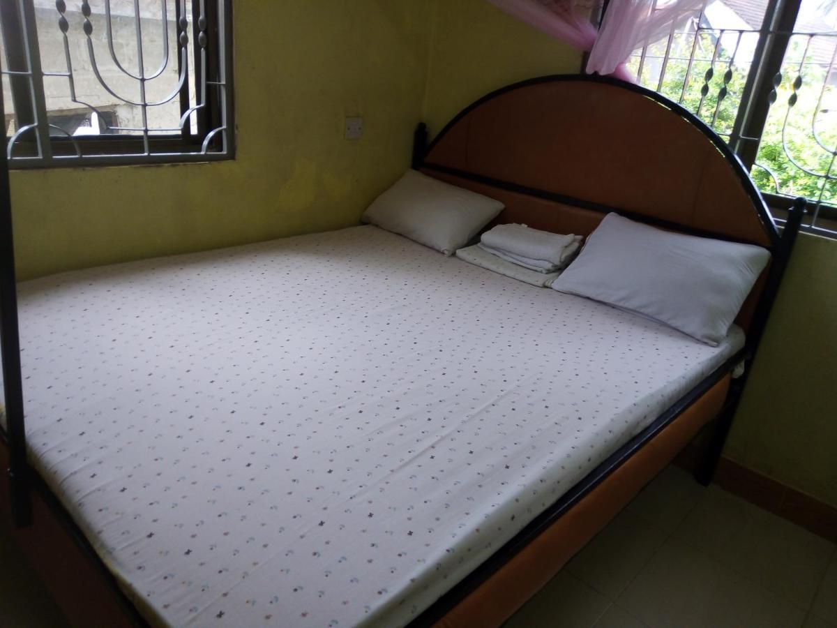 Jj & Je Family House Vandrehjem Dar es Salaam Eksteriør billede